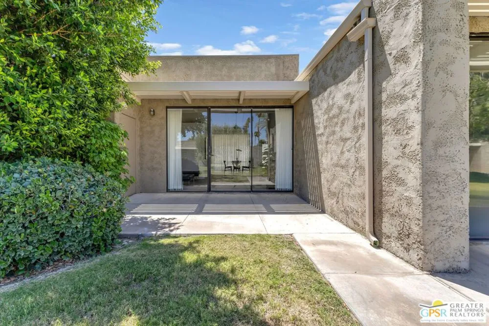 858 Calle De Mimosas Palm Springs, CA 92262