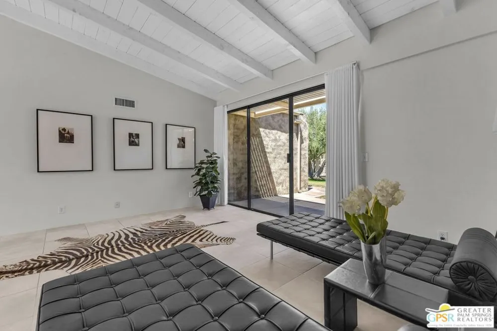858 Calle De Mimosas Palm Springs, CA 92262