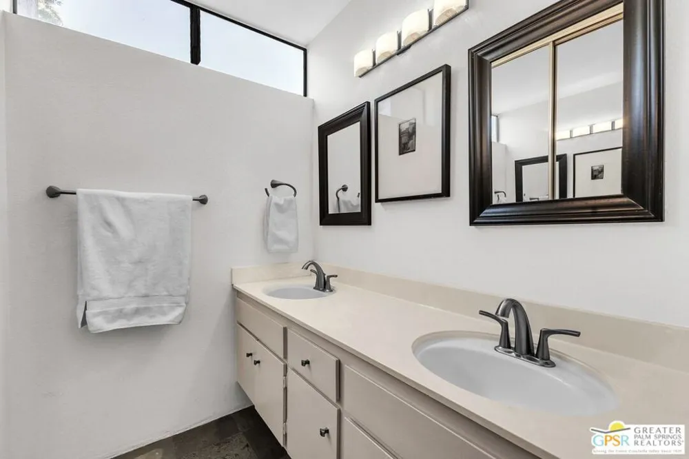 858 Calle De Mimosas Palm Springs, CA 92262