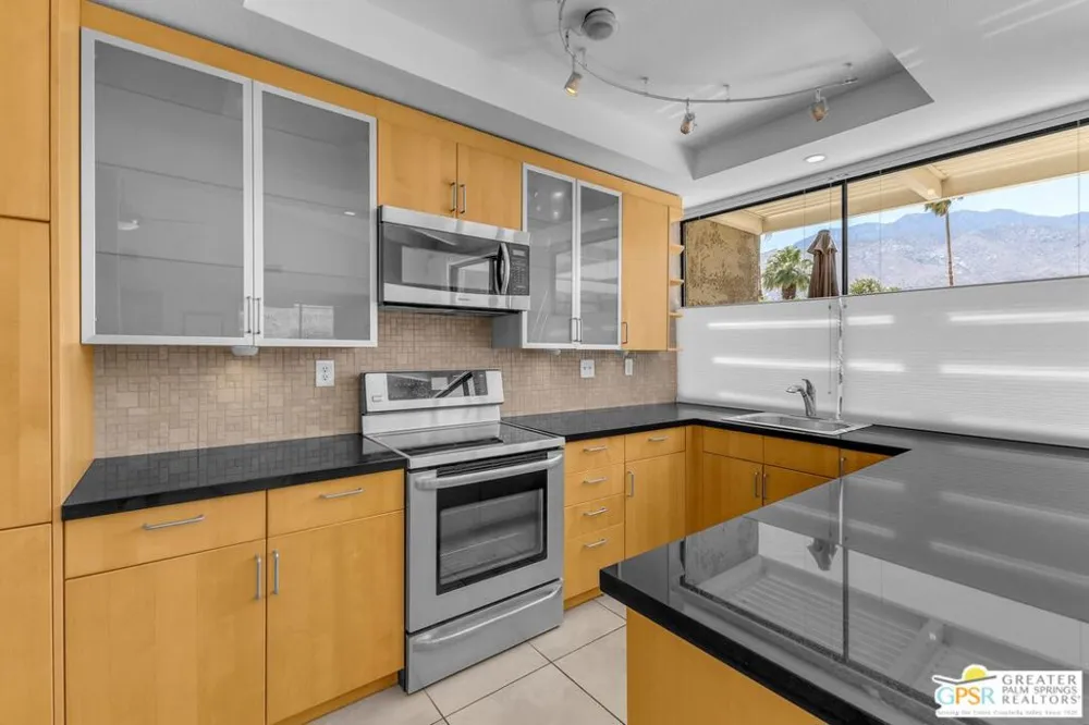 858 Calle De Mimosas Palm Springs, CA 92262