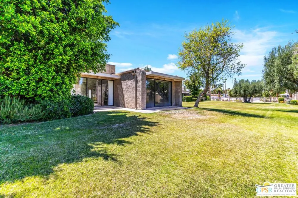 858 Calle De Mimosas Palm Springs, CA 92262