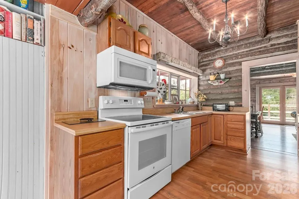 72 Chestnut Hill Road Gerton, NC 28735
