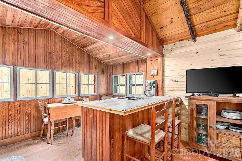 72 Chestnut Hill Road Gerton, NC 28735