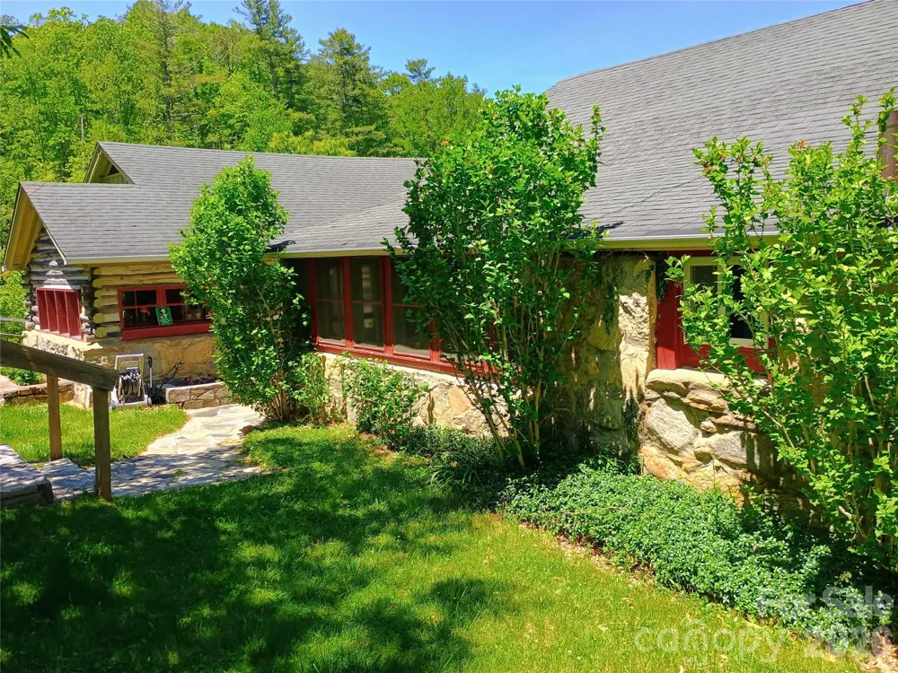 72 Chestnut Hill Road Gerton, NC 28735