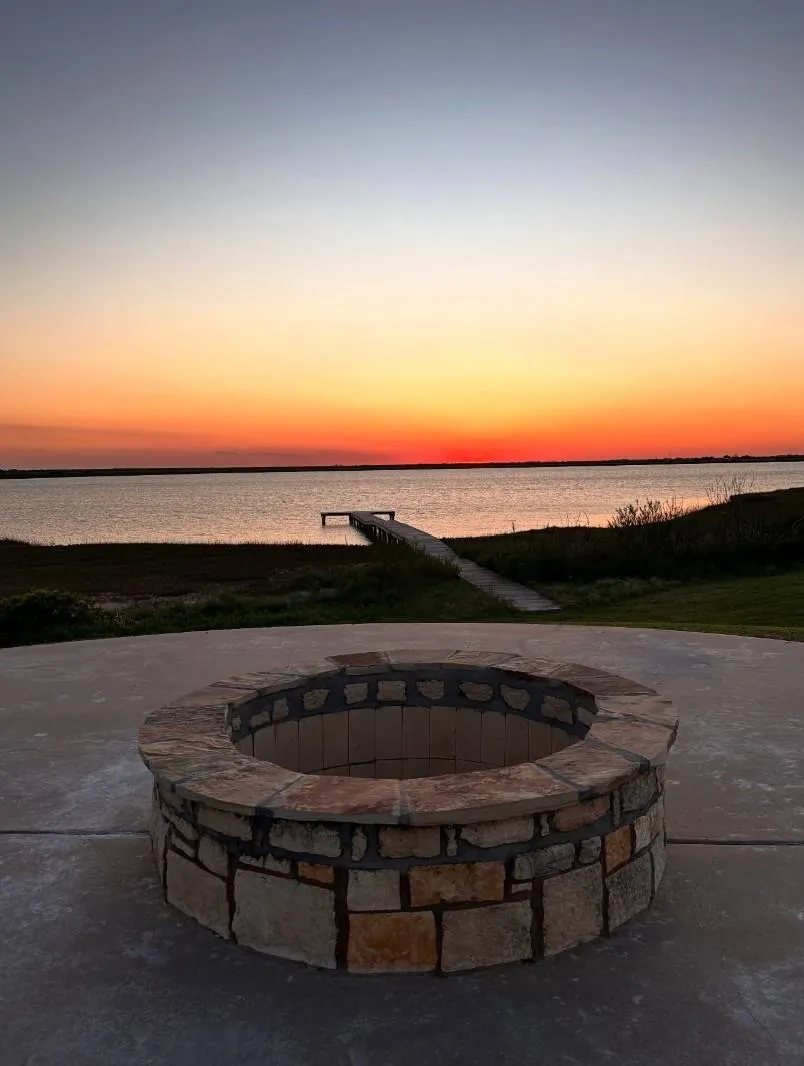 3521 Pelican Way Palacios, TX 77465