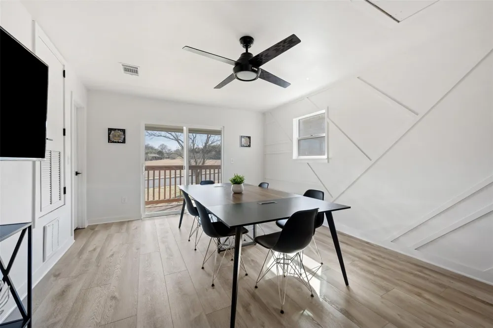 6104 Reicher Drive Austin, TX 78723