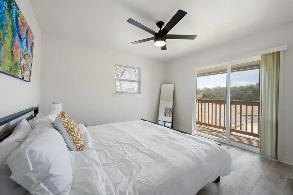6104 Reicher Drive Austin, TX 78723