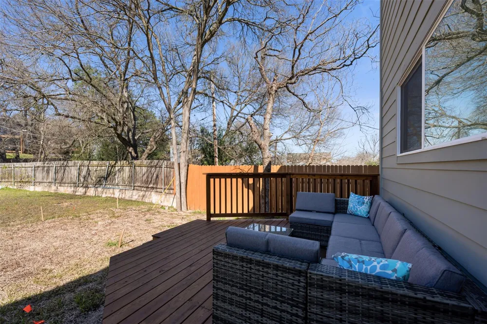 6104 Reicher Drive Austin, TX 78723