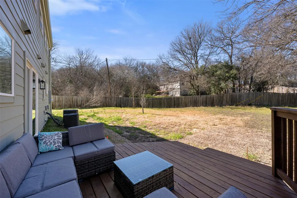 6104 Reicher Drive Austin, TX 78723