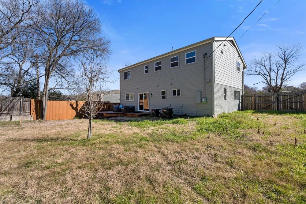 6104 Reicher Drive Austin, TX 78723