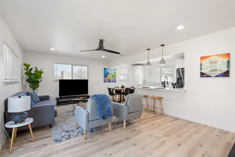 6104 Reicher Drive Austin, TX 78723