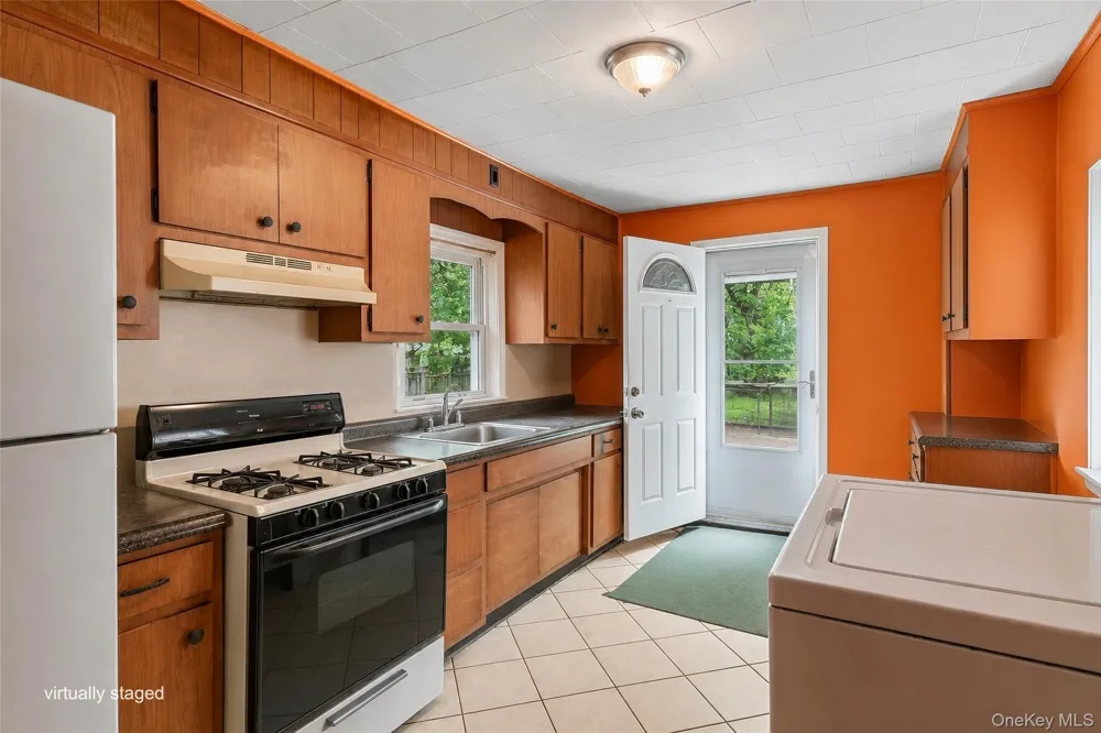218 Targee Street Staten Island, NY 10304