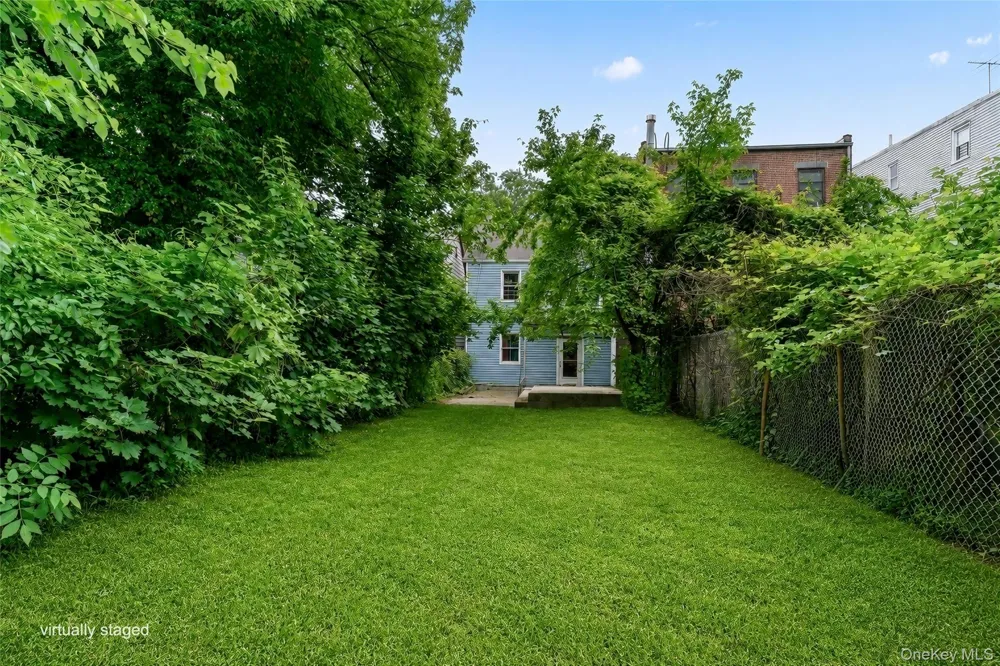 218 Targee Street Staten Island, NY 10304