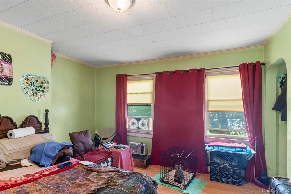 218 Targee Street Staten Island, NY 10304