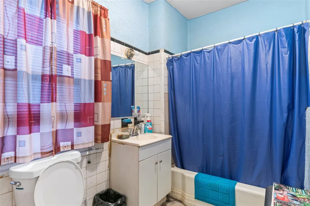 218 Targee Street Staten Island, NY 10304