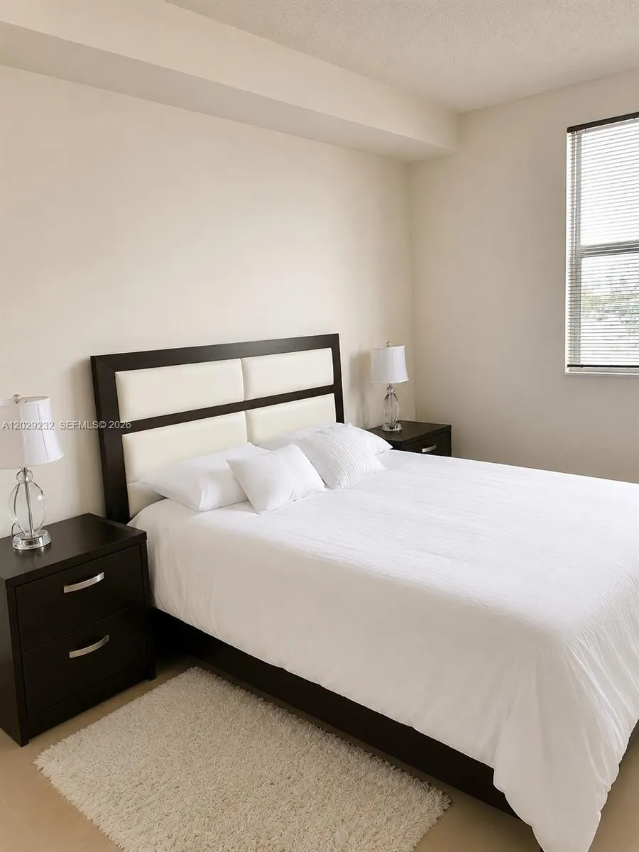 17100 Bay Rd #1605 Sunny Isles Beach, FL 33160