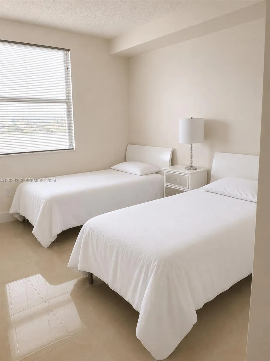 17100 Bay Rd #1605 Sunny Isles Beach, FL 33160