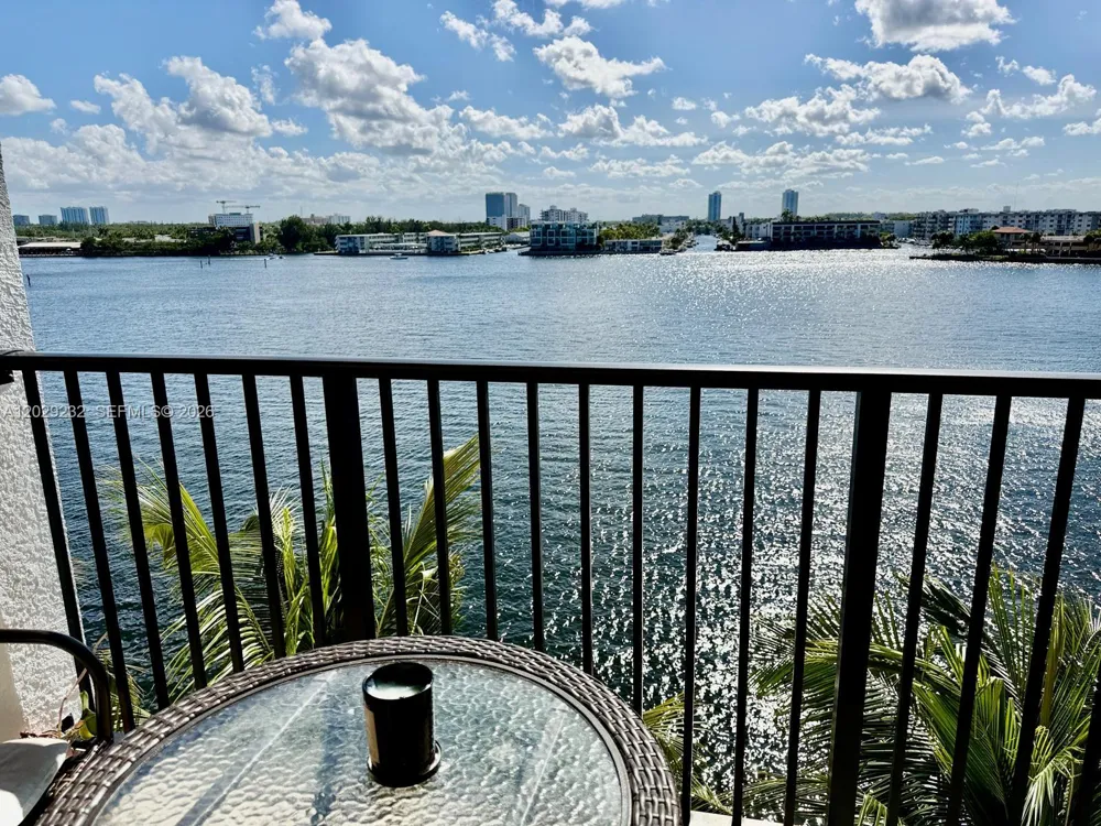 17100 Bay Rd #1605 Sunny Isles Beach, FL 33160
