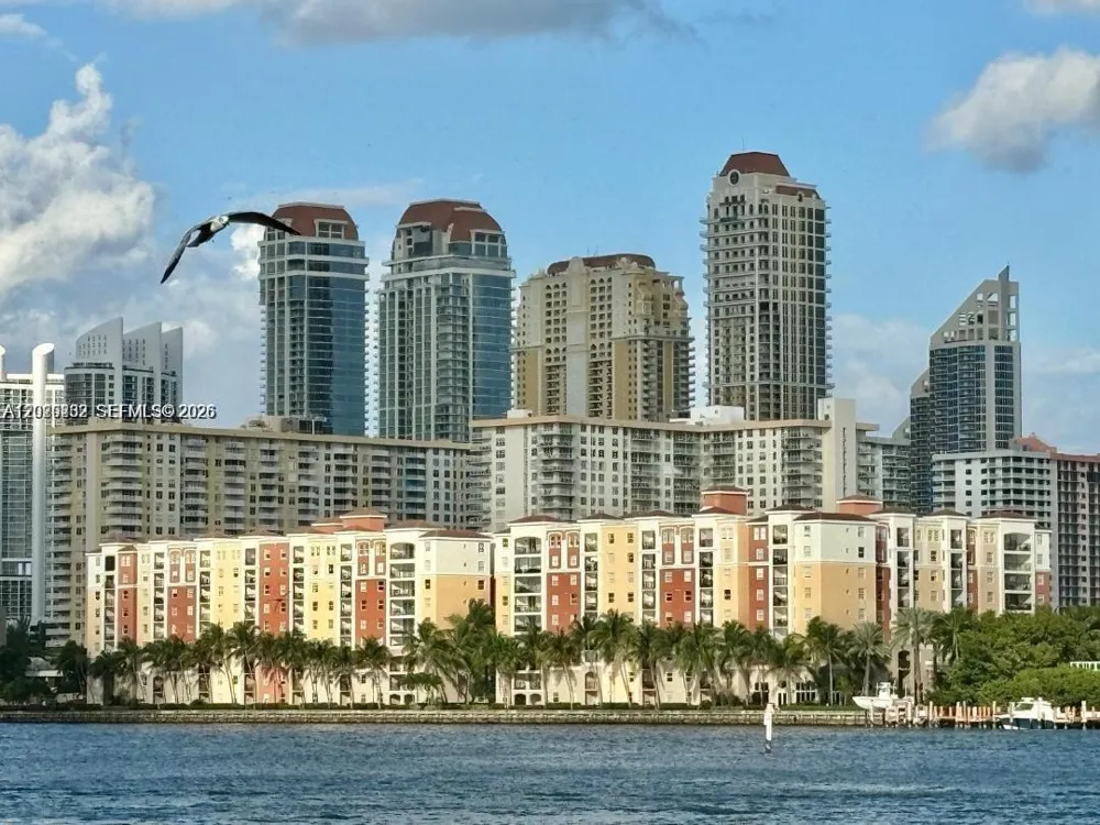 17100 Bay Rd #1605 Sunny Isles Beach, FL 33160