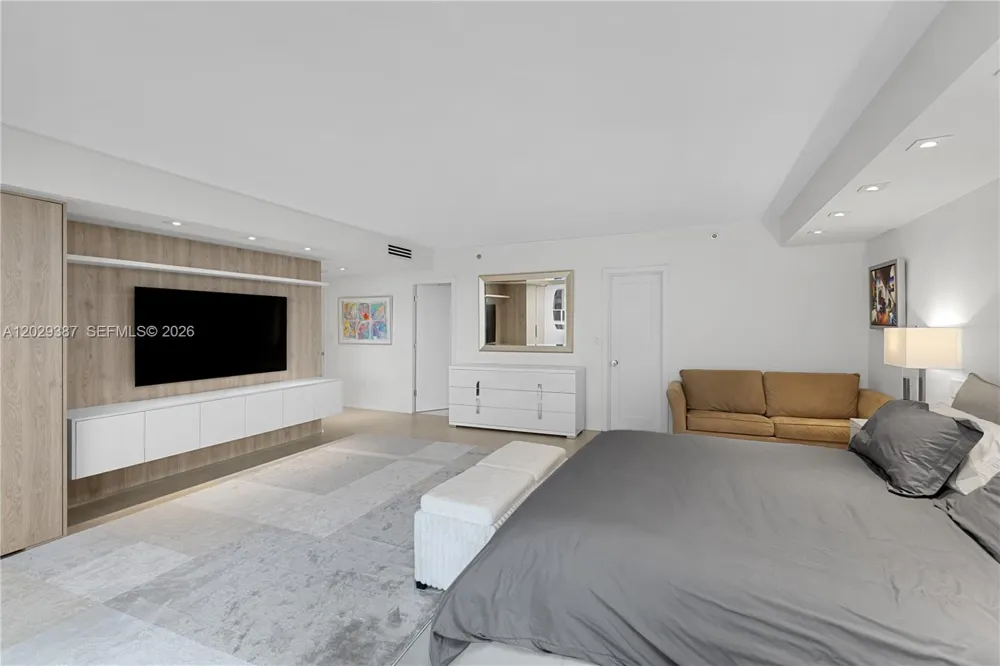 10205 Collins Ave #604 Bal Harbour, FL 33154