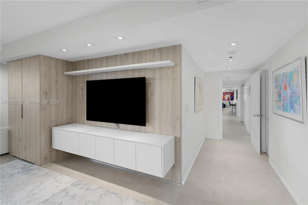 10205 Collins Ave #604 Bal Harbour, FL 33154