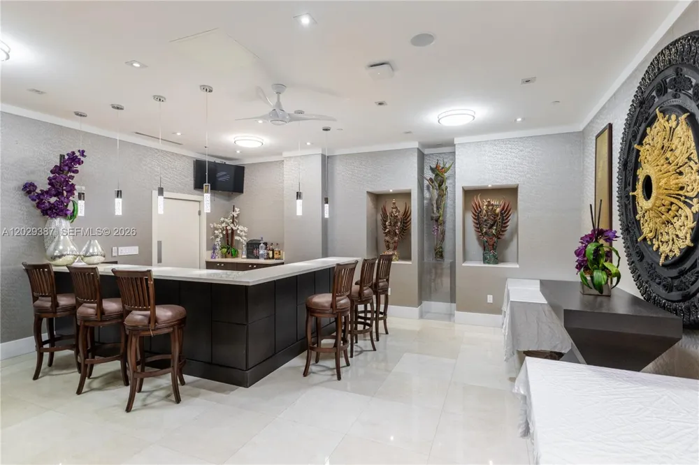 10205 Collins Ave #604 Bal Harbour, FL 33154