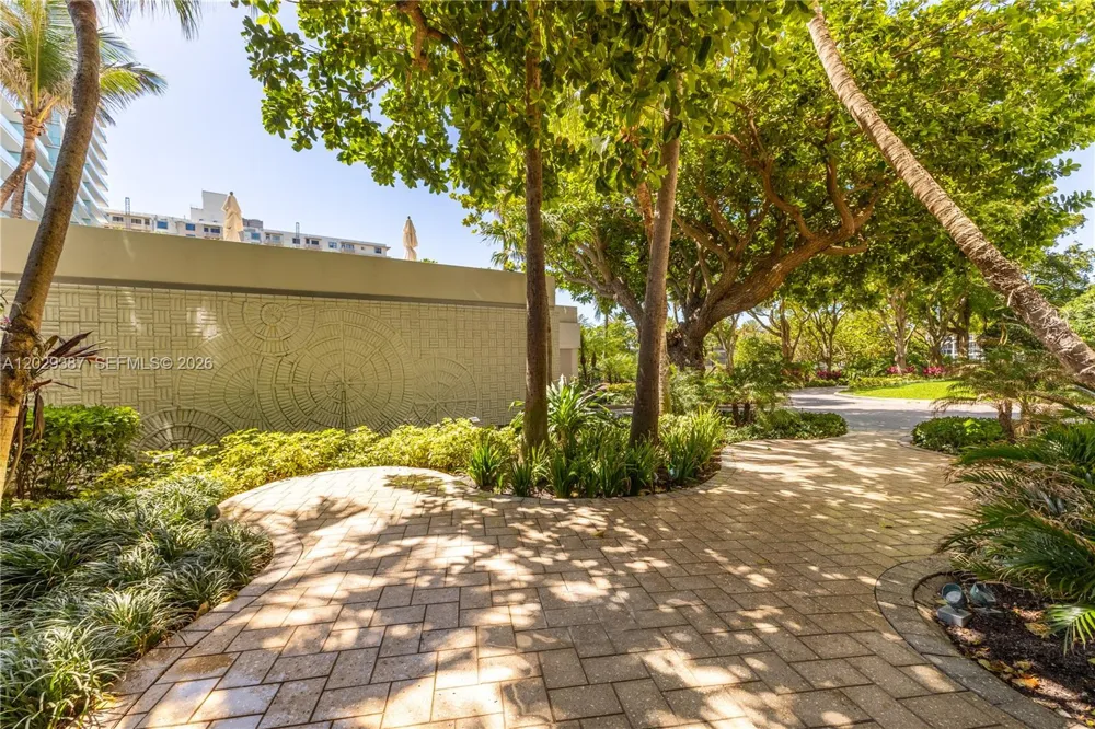 10205 Collins Ave #604 Bal Harbour, FL 33154