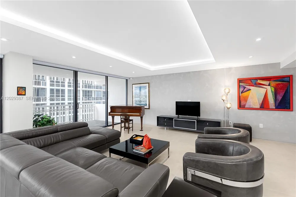 10205 Collins Ave #604 Bal Harbour, FL 33154