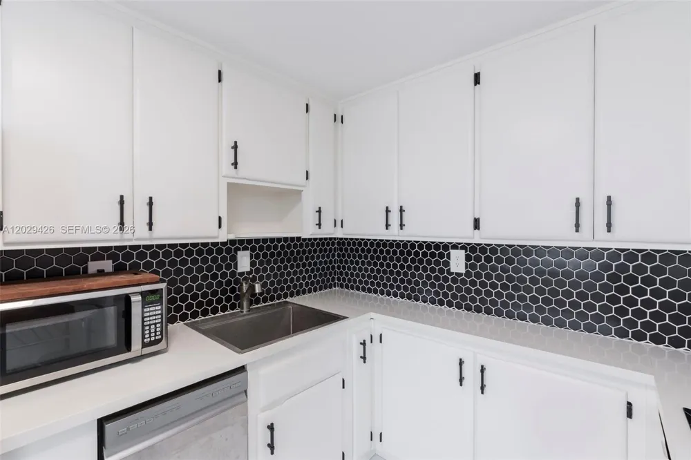 4500 S Ocean Blvd #405 Lantana, FL 33480