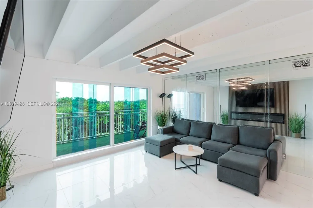 4500 S Ocean Blvd #405 Lantana, FL 33480