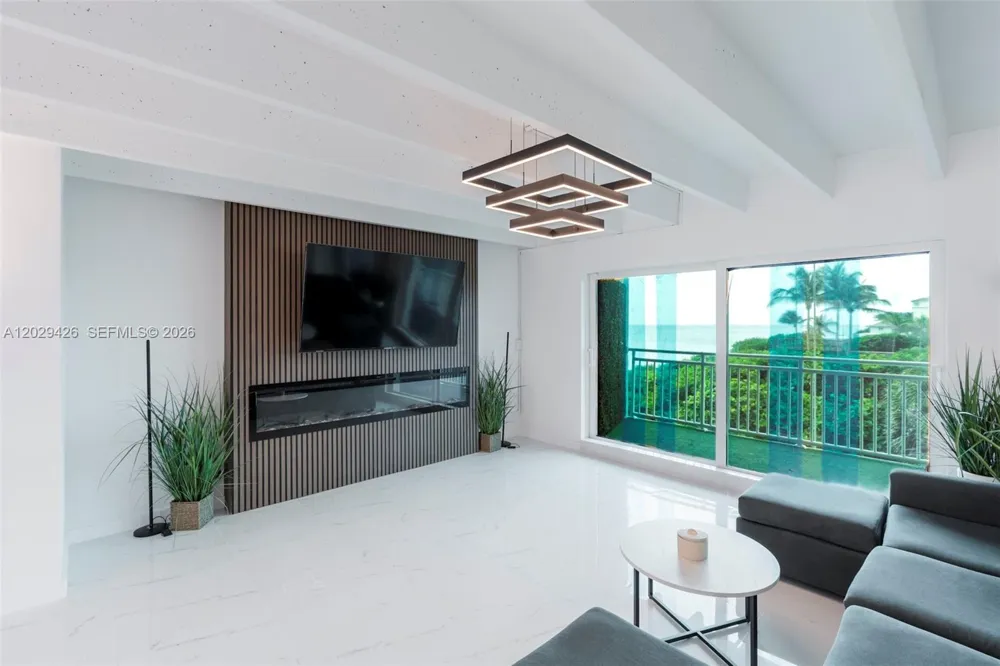 4500 S Ocean Blvd #405 Lantana, FL 33480