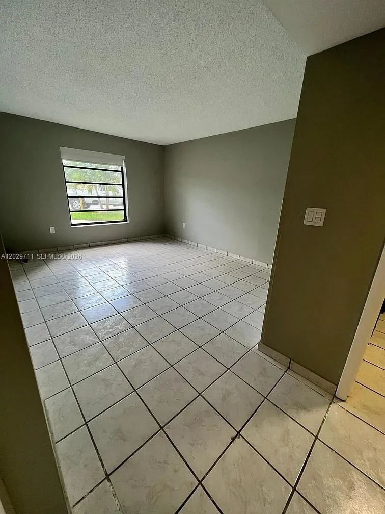 1300 SW 122nd Ave #101-2 Miami, FL 33184