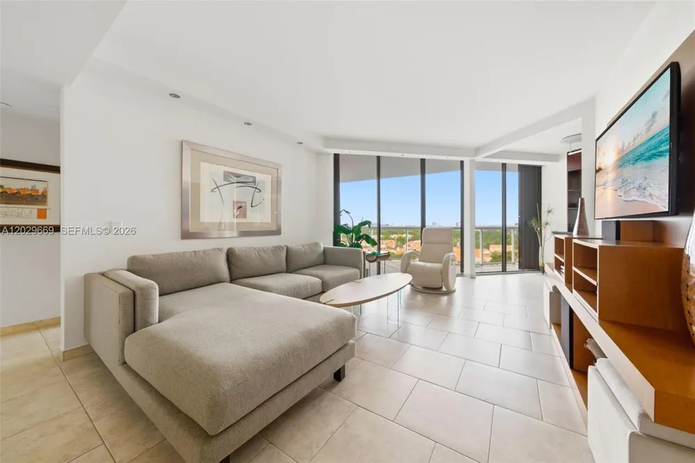 3610 Yacht Club Dr #1115 Aventura, FL 33180