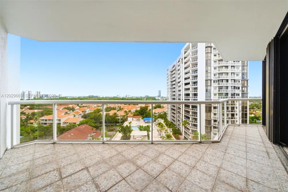3610 Yacht Club Dr #1115 Aventura, FL 33180