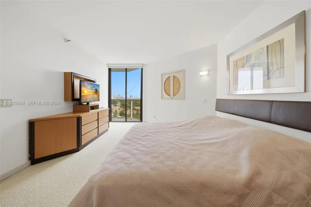 3610 Yacht Club Dr #1115 Aventura, FL 33180