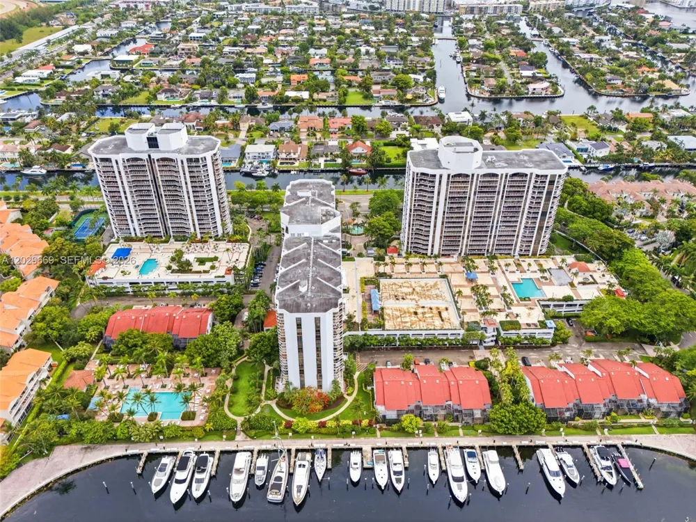 3610 Yacht Club Dr #1115 Aventura, FL 33180