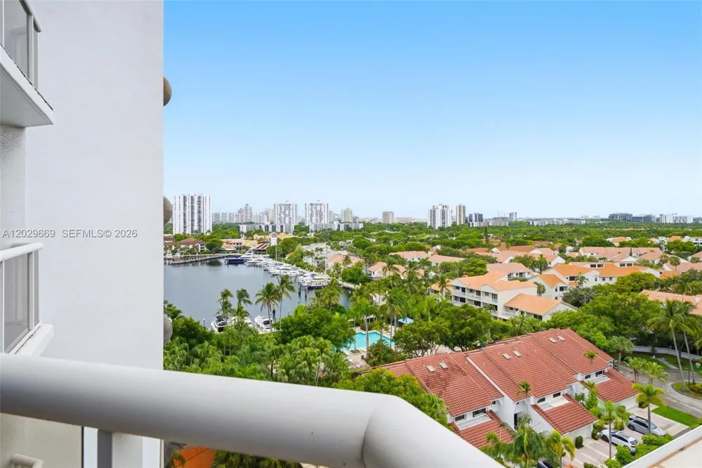 3610 Yacht Club Dr #1115 Aventura, FL 33180