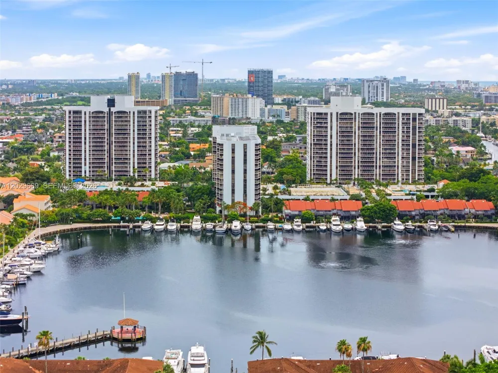 3610 Yacht Club Dr #1115 Aventura, FL 33180