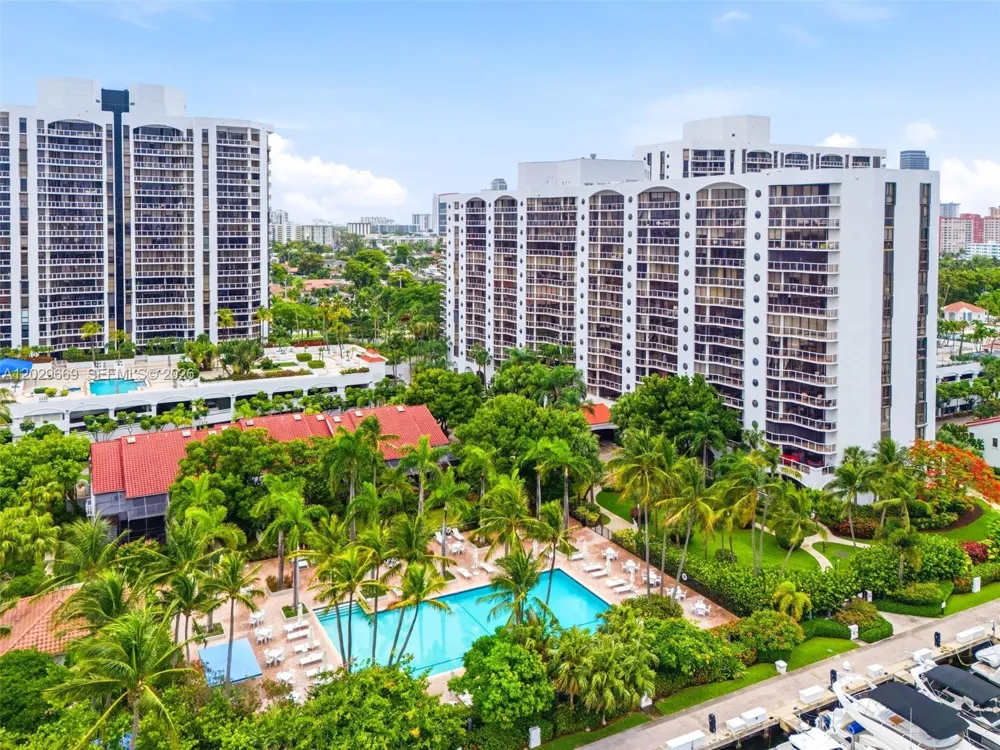 3610 Yacht Club Dr #1115 Aventura, FL 33180
