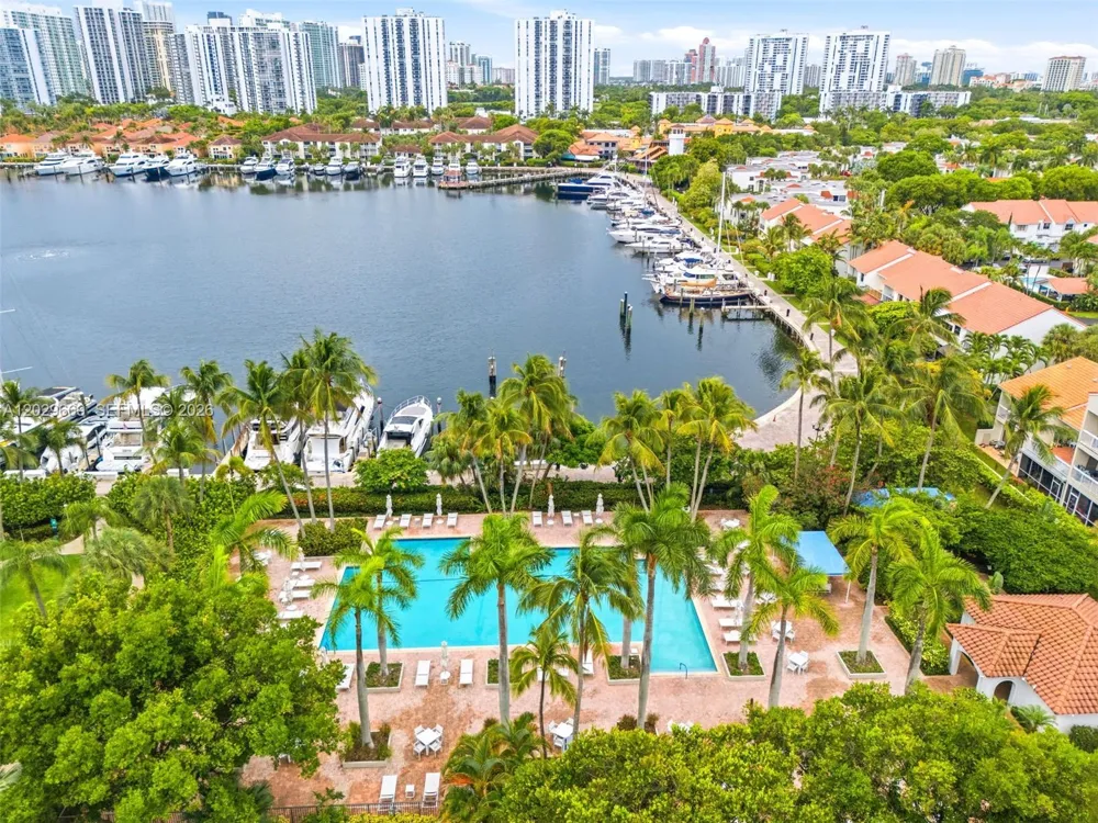 3610 Yacht Club Dr #1115 Aventura, FL 33180