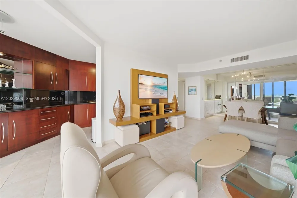 3610 Yacht Club Dr #1115 Aventura, FL 33180