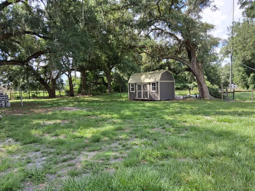 10628 CR 771 Webster, FL 33597