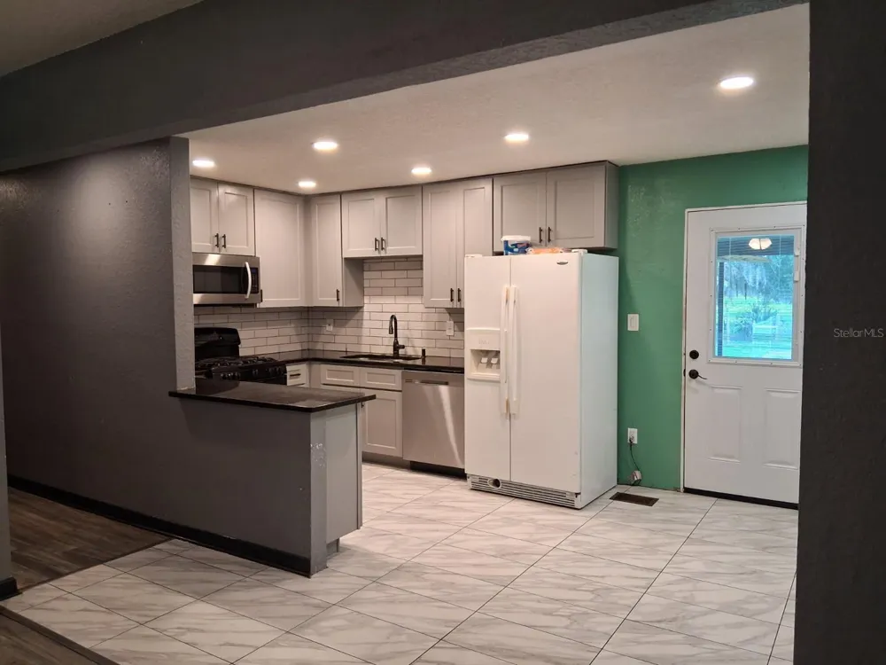 10628 CR 771 Webster, FL 33597