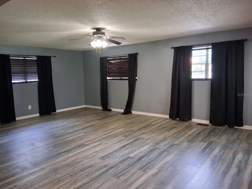 10628 CR 771 Webster, FL 33597