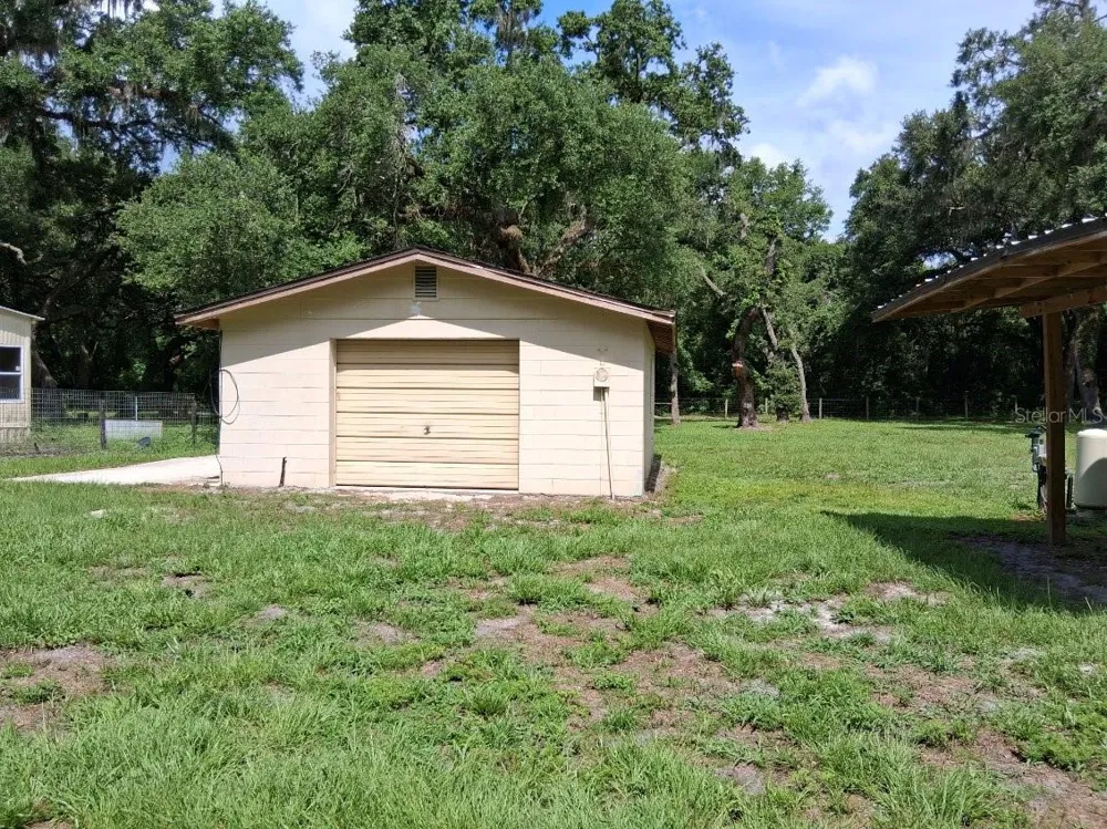 10628 CR 771 Webster, FL 33597