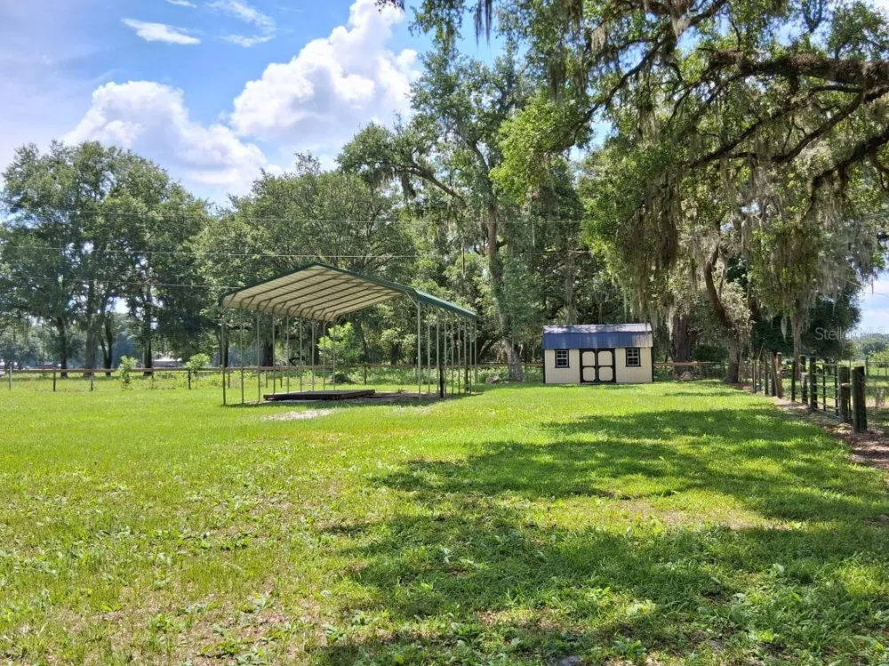 10628 CR 771 Webster, FL 33597