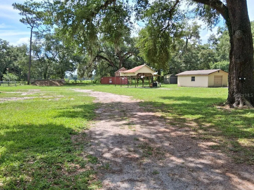 10628 CR 771 Webster, FL 33597