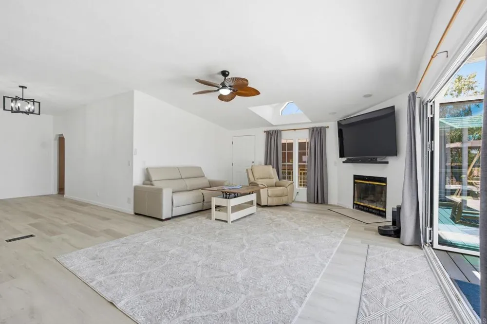 1601 Drew Road #SPC 57 El Centro, CA 92243
