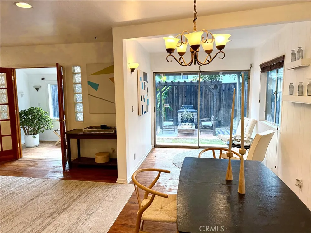 5425 Halbrent Avenue Sherman Oaks, CA 91411