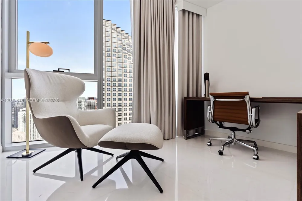 300 E Biscayne Blvd Way #5101 Miami, FL 33131